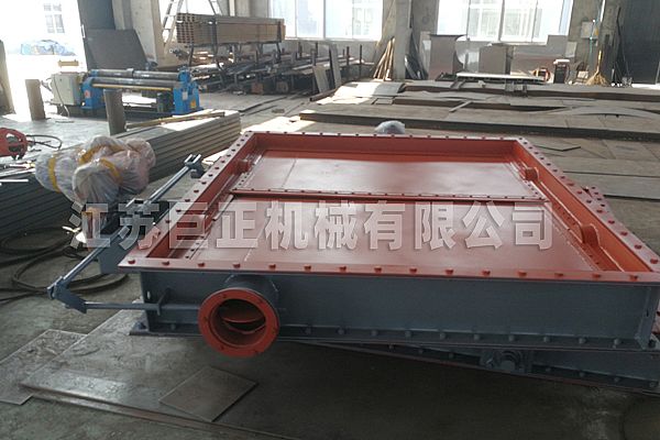 制作中的单轴挡板门，来看看