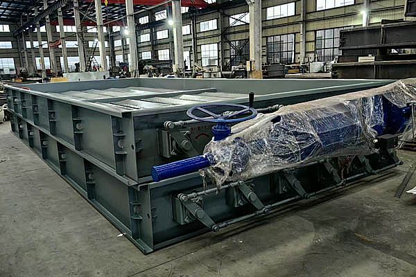 【每日分享 】云顶集团公司挡板门发货了